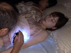 Bạn gái hư hỏng, cuối cùng cũng xuất tinh vào trong